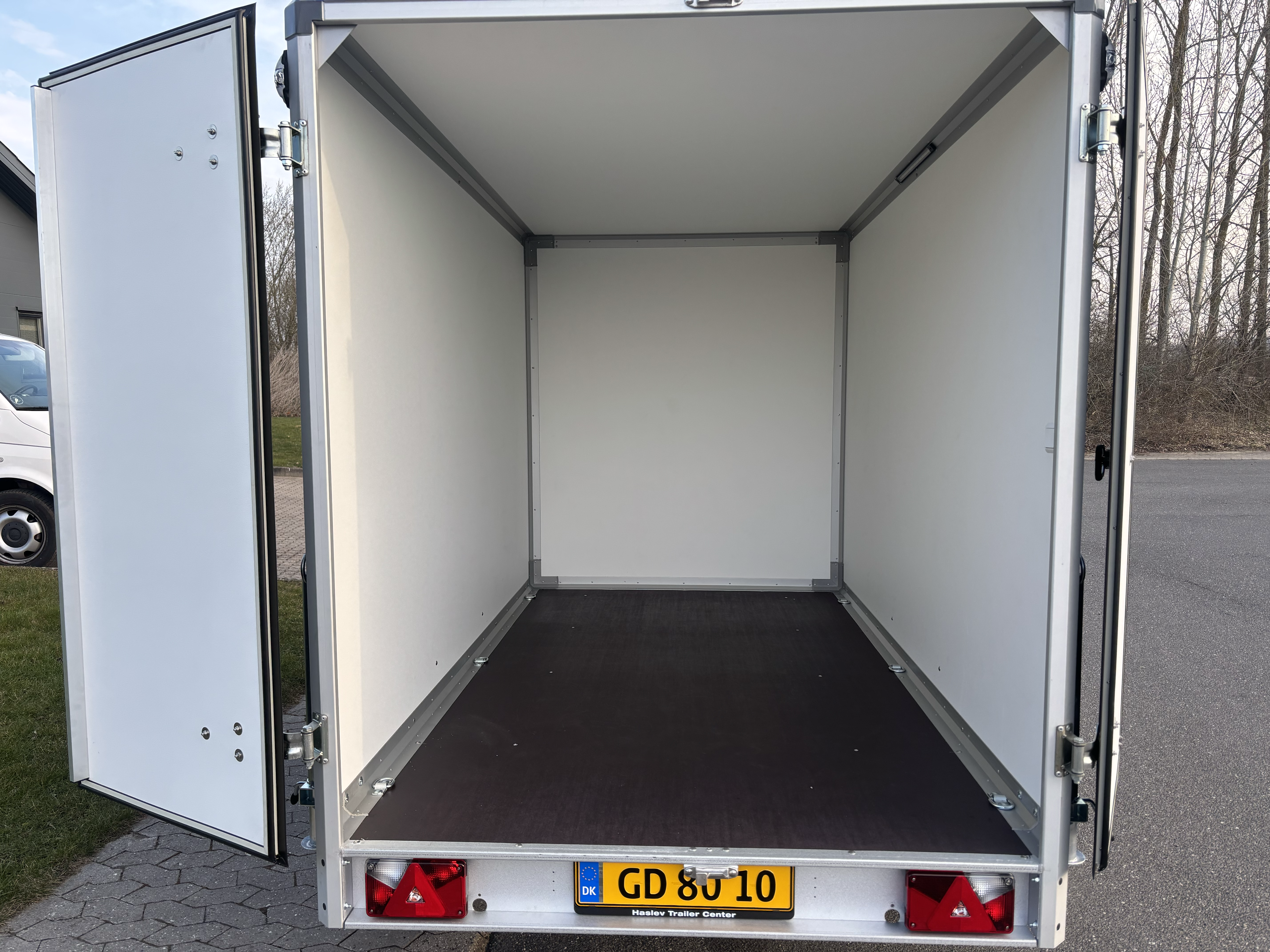 Flyttetrailer thumbnail 4